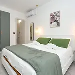 Casa Daniela デセンツァーノ・デル・ガルダ