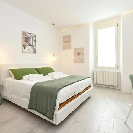 Casa Daniela בית נופש דסנזאנו דל גארדה